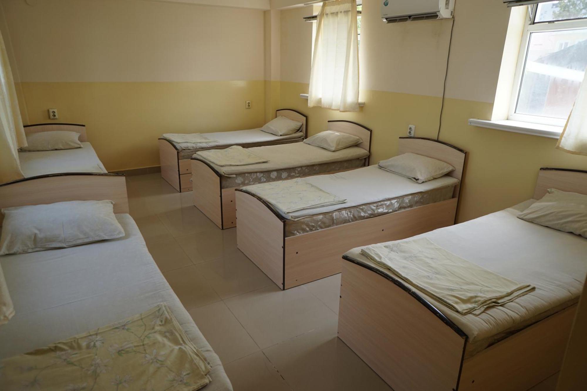 Sakura Guesthouse Bishkek Ngoại thất bức ảnh